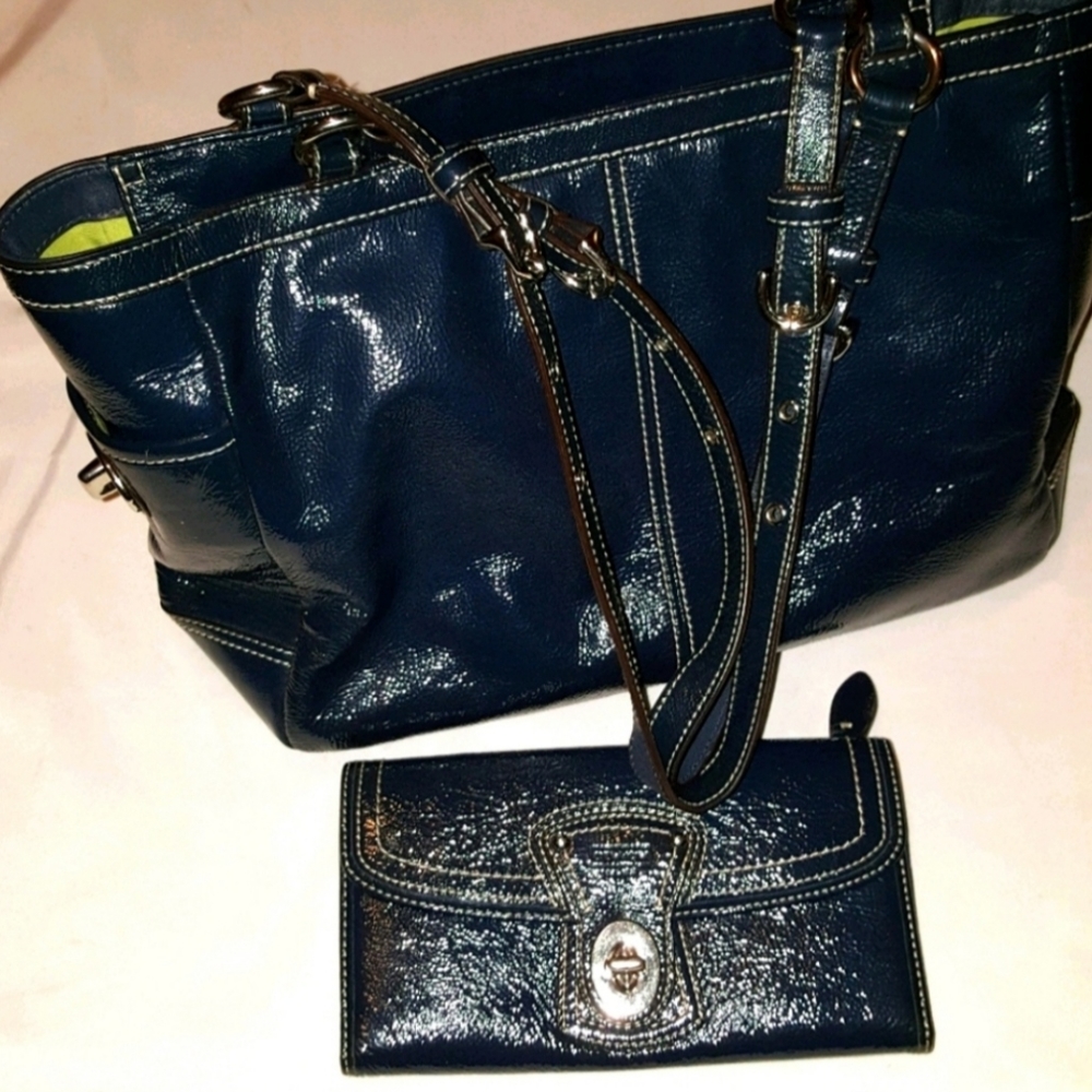 Authentic coach bag with wallet